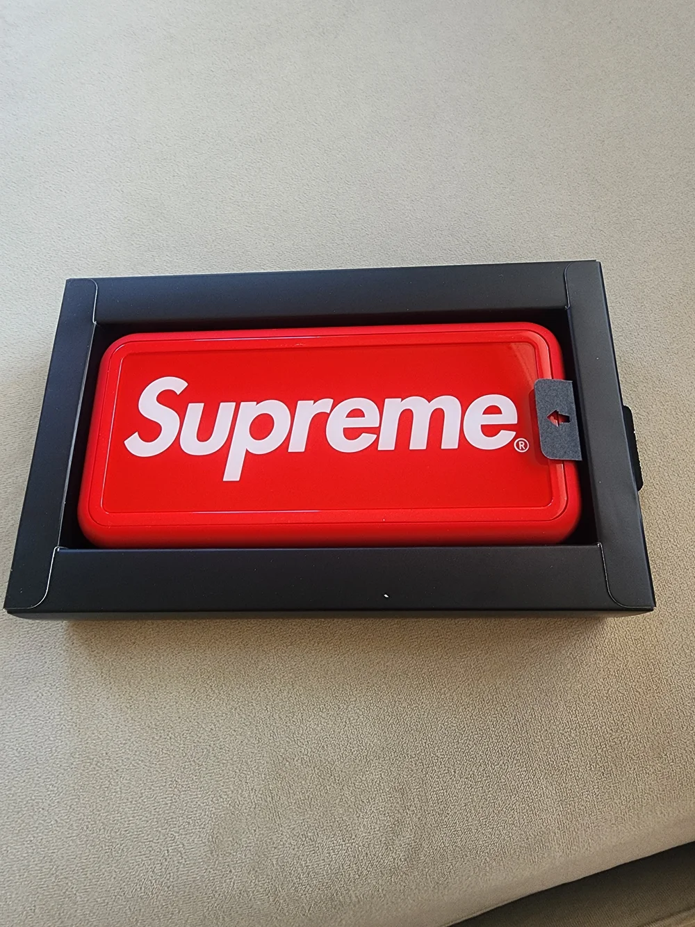 Supreme x Mophie Powerstation Plus XL Red SS21 8000mAh + Stickers
